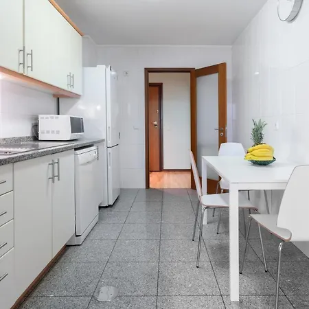 Cozy Sunny Flat W/ Terrace - Sao Joao