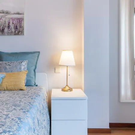 Cozy Sunny Flat W/ Terrace - Sao Joao Apartment