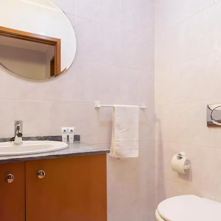 Cozy Sunny Flat W/ Terrace - Sao Joao