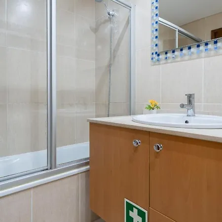 Apartment Cozy Sunny Flat W/ Terrace - Sao Joao