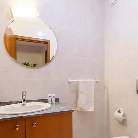Cozy Sunny Flat W/ Terrace - Sao Joao *